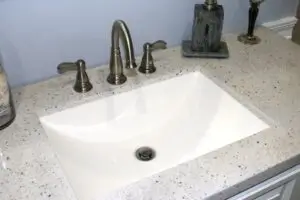 Do not use bleach to clean the quartz countertop in your Springville, UT bathroom.